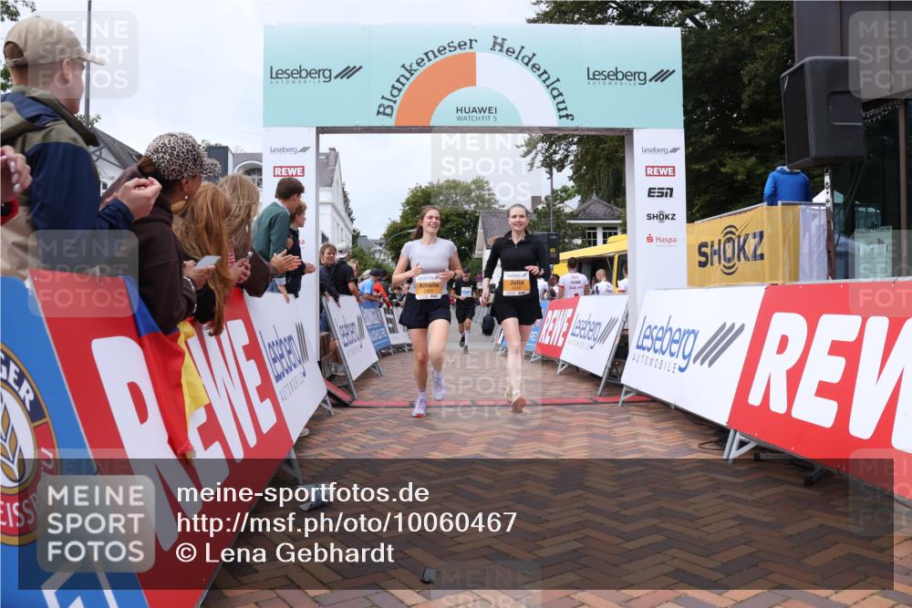 30.08.2026 - Blankeneser Heldenlauf Lena Gebhardt http://msf.ph/oto/10060467 30.08.2026 12:28:53 Ziel 2455, 2459, 4021, 4149, 4246 meine-sportfotos.de