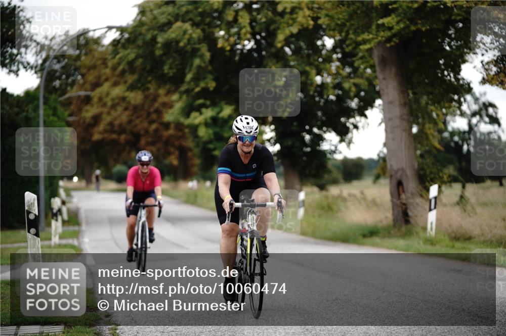 30.08.2026 - Elbe Triathlon Hamburg Michael Burmester http://msf.ph/oto/10060474 30.08.2026 11:45:46 Radfahren 1693, 1704 meine-sportfotos.de