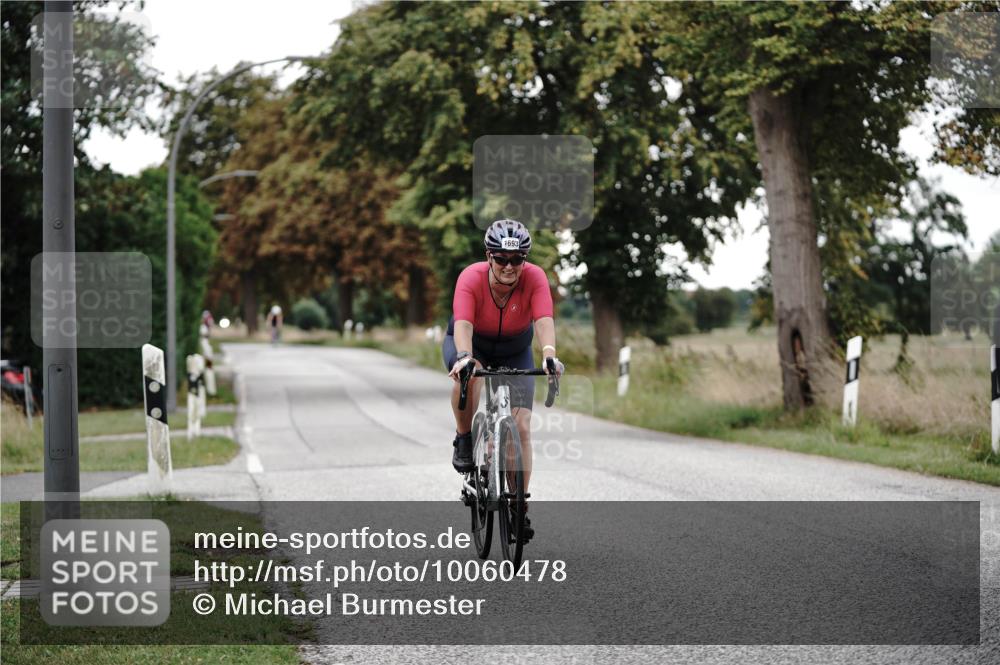 30.08.2026 - Elbe Triathlon Hamburg Michael Burmester http://msf.ph/oto/10060478 30.08.2026 11:45:47 Radfahren 1693, 1704 meine-sportfotos.de