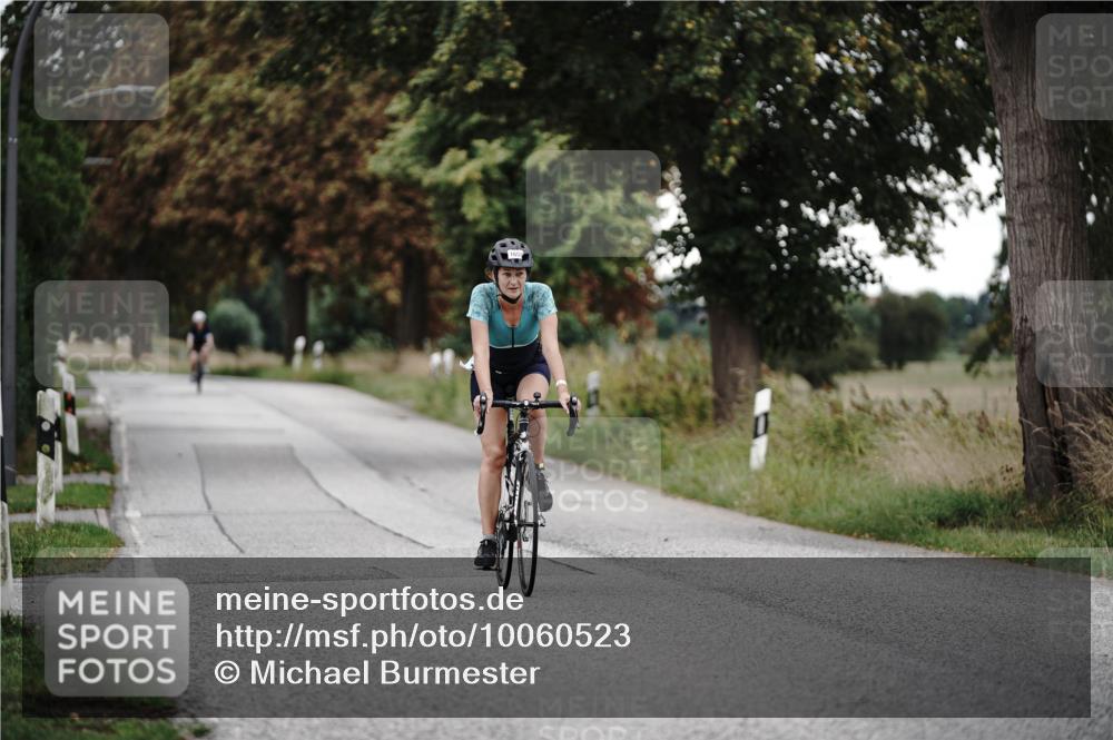 30.08.2026 - Elbe Triathlon Hamburg Michael Burmester http://msf.ph/oto/10060523 30.08.2026 11:46:52 Radfahren 1652, 1685 meine-sportfotos.de