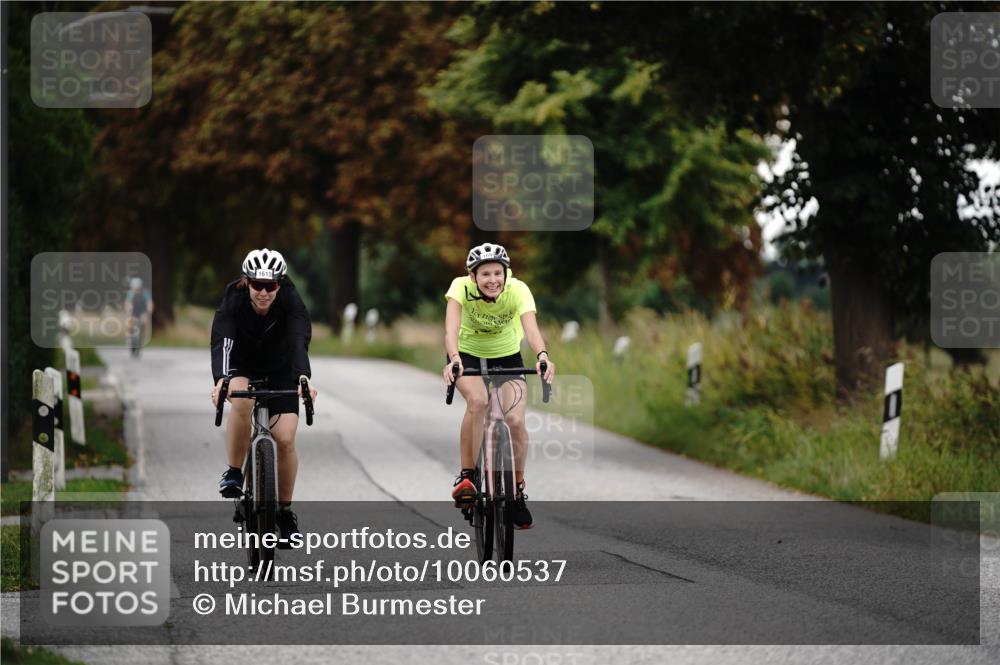 30.08.2026 - Elbe Triathlon Hamburg Michael Burmester http://msf.ph/oto/10060537 30.08.2026 11:47:12 Radfahren 1604, 1613 meine-sportfotos.de