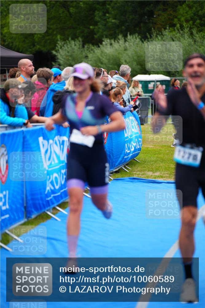 30.08.2026 - Elbe Triathlon Hamburg LAZAROV Photography http://msf.ph/oto/10060589 30.08.2026 11:41:24 Ziel 806, 1202, 1278 meine-sportfotos.de