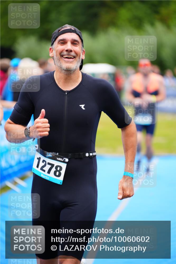 30.08.2026 - Elbe Triathlon Hamburg LAZAROV Photography http://msf.ph/oto/10060602 30.08.2026 11:41:25 Ziel 806, 1202, 1278 meine-sportfotos.de