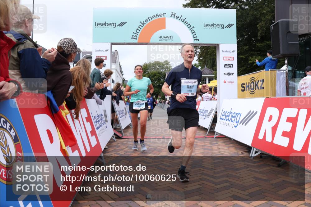 30.08.2026 - Blankeneser Heldenlauf Lena Gebhardt http://msf.ph/oto/10060625 30.08.2026 12:29:09 Ziel 2816, 4045, 4085, 4287 meine-sportfotos.de