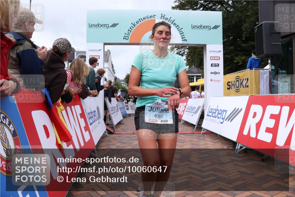 30.08.2026 - Blankeneser Heldenlauf Lena Gebhardt http://msf.ph/oto/10060647 30.08.2026 12:29:10 Ziel 2816, 4045, 4085, 4287 meine-sportfotos.de