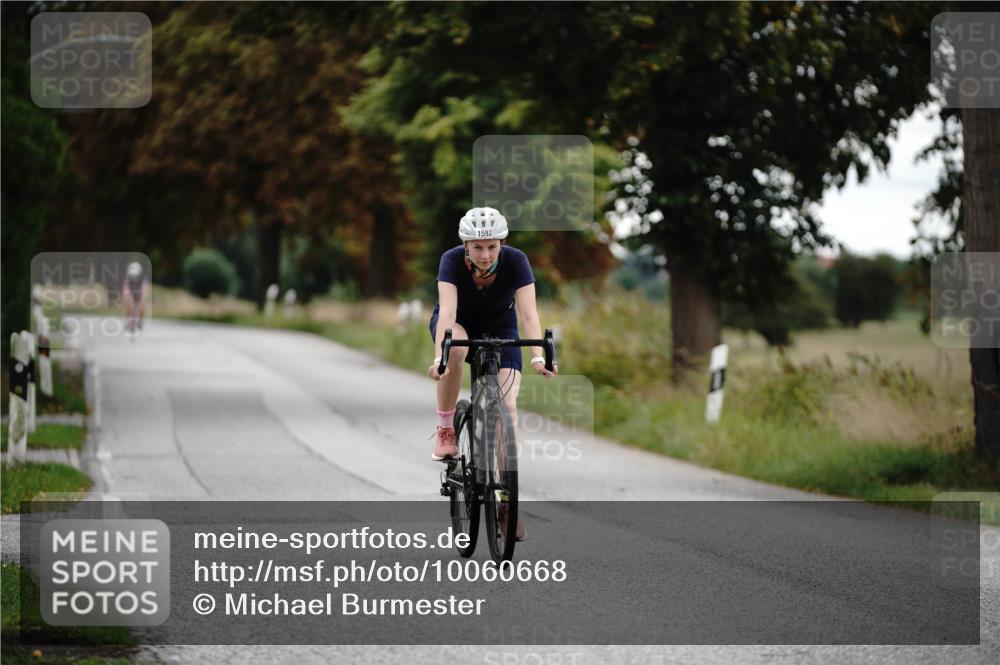 30.08.2026 - Elbe Triathlon Hamburg Michael Burmester http://msf.ph/oto/10060668 30.08.2026 11:50:51 Radfahren 1592 meine-sportfotos.de