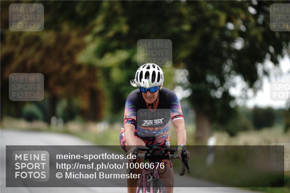 30.08.2026 - Elbe Triathlon Hamburg Michael Burmester http://msf.ph/oto/10060676 30.08.2026 11:51:00 Radfahren 1713 meine-sportfotos.de