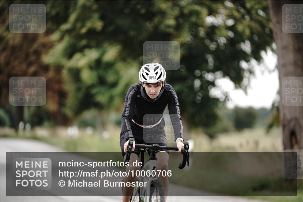 30.08.2026 - Elbe Triathlon Hamburg Michael Burmester http://msf.ph/oto/10060706 30.08.2026 11:52:24 Radfahren 1594 meine-sportfotos.de