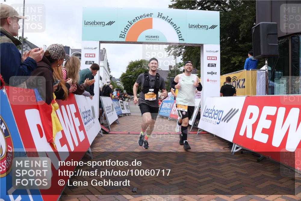 30.08.2026 - Blankeneser Heldenlauf Lena Gebhardt http://msf.ph/oto/10060717 30.08.2026 12:29:20 Ziel 2623, 2816, 2861, 4132, 4230 meine-sportfotos.de