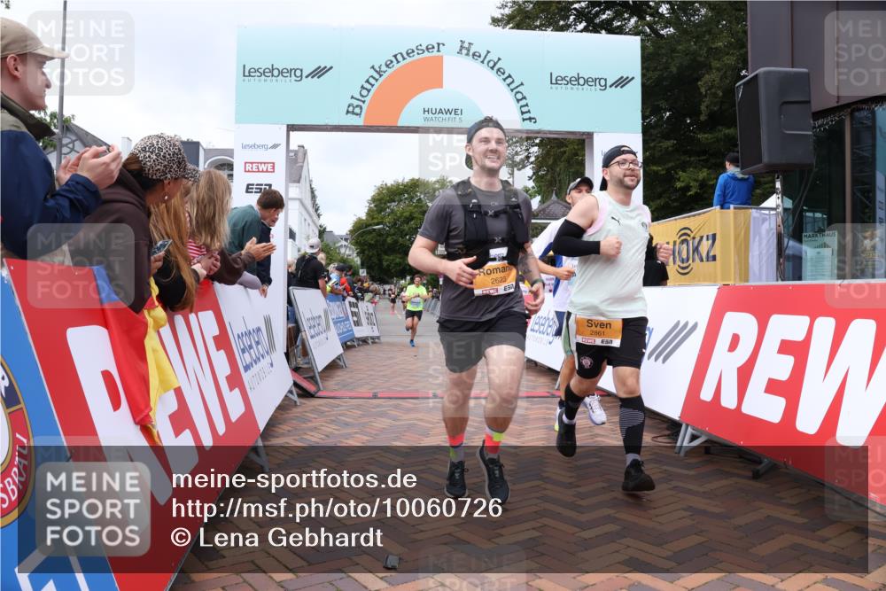 30.08.2026 - Blankeneser Heldenlauf Lena Gebhardt http://msf.ph/oto/10060726 30.08.2026 12:29:20 Ziel 2623, 2816, 2861, 4132, 4230 meine-sportfotos.de