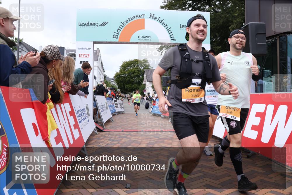 30.08.2026 - Blankeneser Heldenlauf Lena Gebhardt http://msf.ph/oto/10060734 30.08.2026 12:29:21 Ziel 2623, 2861, 4132, 4230 meine-sportfotos.de