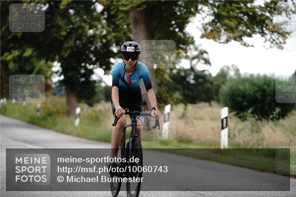30.08.2026 - Elbe Triathlon Hamburg Michael Burmester http://msf.ph/oto/10060743 30.08.2026 12:23:52 Radfahren 1724 meine-sportfotos.de