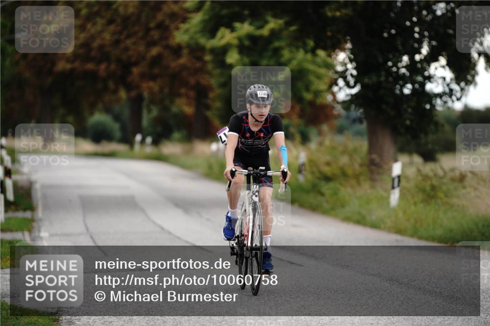 30.08.2026 - Elbe Triathlon Hamburg Michael Burmester http://msf.ph/oto/10060758 30.08.2026 12:25:20 Radfahren 1746 meine-sportfotos.de