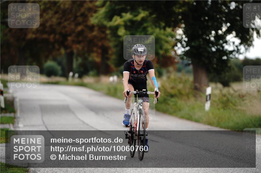 30.08.2026 - Elbe Triathlon Hamburg Michael Burmester http://msf.ph/oto/10060760 30.08.2026 12:25:20 Radfahren 1746 meine-sportfotos.de