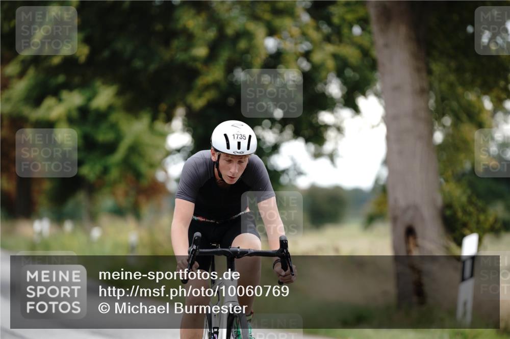 30.08.2026 - Elbe Triathlon Hamburg Michael Burmester http://msf.ph/oto/10060769 30.08.2026 12:26:05 Radfahren 1735 meine-sportfotos.de