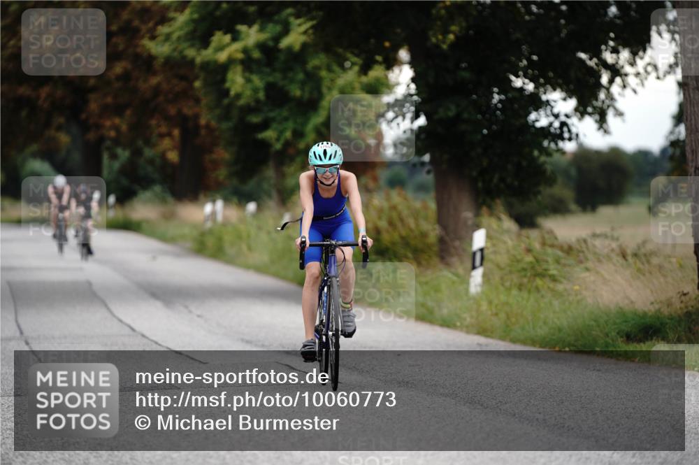 30.08.2026 - Elbe Triathlon Hamburg Michael Burmester http://msf.ph/oto/10060773 30.08.2026 12:26:24 Radfahren 1727, 1733, 1765 meine-sportfotos.de