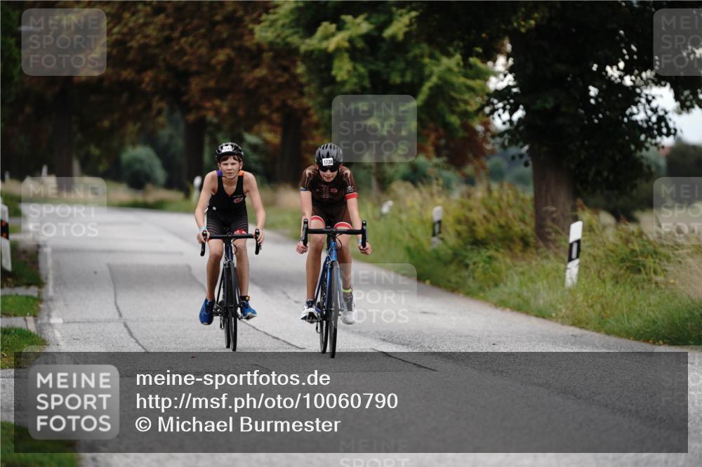 30.08.2026 - Elbe Triathlon Hamburg Michael Burmester http://msf.ph/oto/10060790 30.08.2026 12:27:20 Radfahren 1738, 1742 meine-sportfotos.de