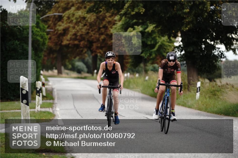 30.08.2026 - Elbe Triathlon Hamburg Michael Burmester http://msf.ph/oto/10060792 30.08.2026 12:27:21 Radfahren 1738, 1742 meine-sportfotos.de