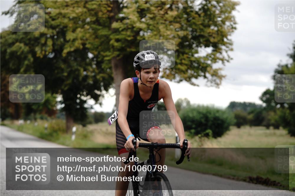 30.08.2026 - Elbe Triathlon Hamburg Michael Burmester http://msf.ph/oto/10060799 30.08.2026 12:27:23 Radfahren 1738, 1742 meine-sportfotos.de
