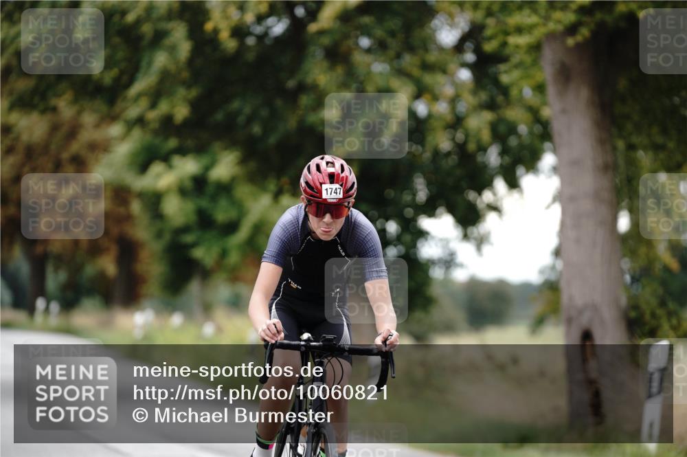 30.08.2026 - Elbe Triathlon Hamburg Michael Burmester http://msf.ph/oto/10060821 30.08.2026 12:27:58 Radfahren 1747 meine-sportfotos.de