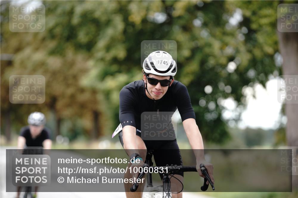 30.08.2026 - Elbe Triathlon Hamburg Michael Burmester http://msf.ph/oto/10060831 30.08.2026 12:28:09 Radfahren 1745, 1748 meine-sportfotos.de