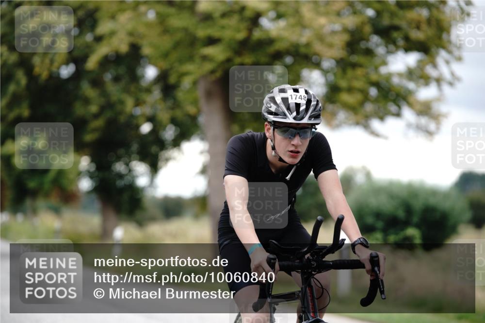 30.08.2026 - Elbe Triathlon Hamburg Michael Burmester http://msf.ph/oto/10060840 30.08.2026 12:28:11 Radfahren 1745, 1748 meine-sportfotos.de