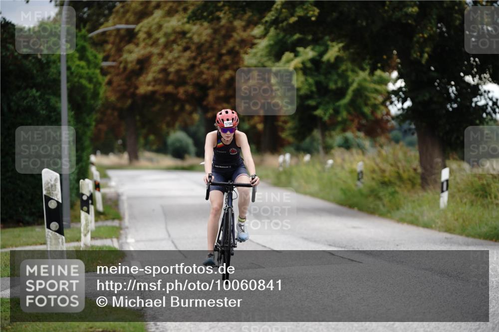 30.08.2026 - Elbe Triathlon Hamburg Michael Burmester http://msf.ph/oto/10060841 30.08.2026 12:28:53 Radfahren 1756 meine-sportfotos.de