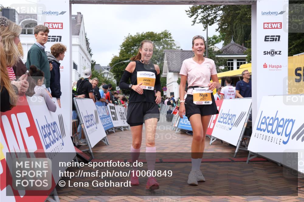 30.08.2026 - Blankeneser Heldenlauf Lena Gebhardt http://msf.ph/oto/10060849 30.08.2026 12:29:34 Ziel 2027, 2946, 4003 meine-sportfotos.de