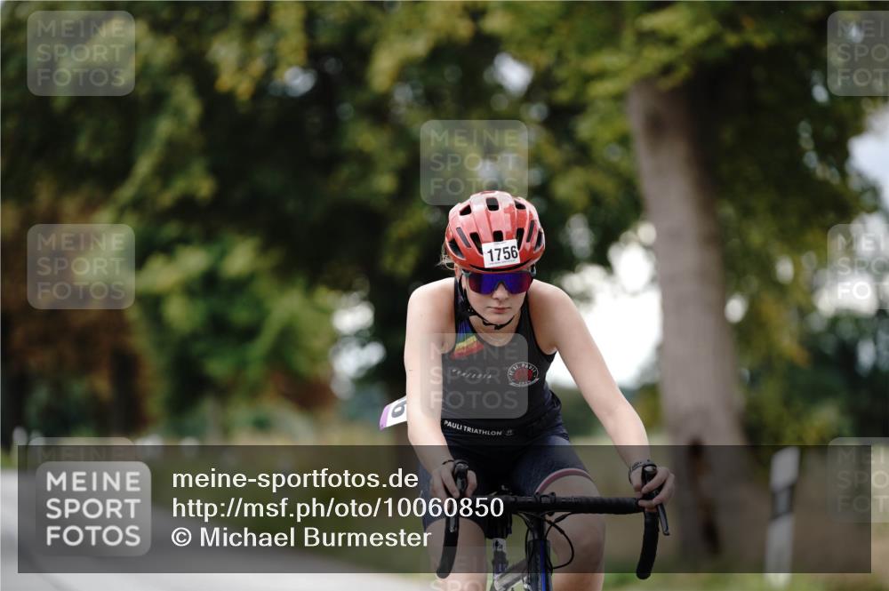 30.08.2026 - Elbe Triathlon Hamburg Michael Burmester http://msf.ph/oto/10060850 30.08.2026 12:28:55 Radfahren 1756 meine-sportfotos.de