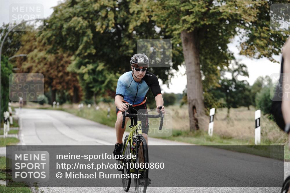 30.08.2026 - Elbe Triathlon Hamburg Michael Burmester http://msf.ph/oto/10060860 30.08.2026 12:29:27 Radfahren 1722, 1734 meine-sportfotos.de