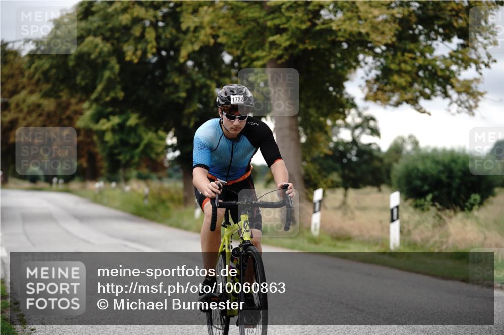 30.08.2026 - Elbe Triathlon Hamburg Michael Burmester http://msf.ph/oto/10060863 30.08.2026 12:29:27 Radfahren 1722, 1734 meine-sportfotos.de
