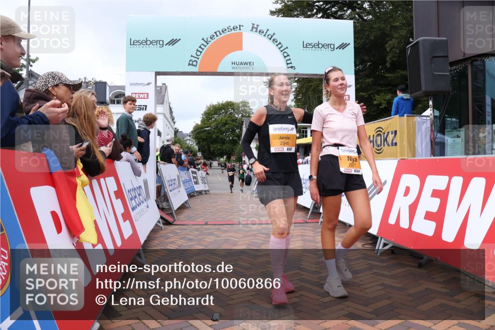 30.08.2026 - Blankeneser Heldenlauf Lena Gebhardt http://msf.ph/oto/10060866 30.08.2026 12:29:35 Ziel 2027, 2946, 4003 meine-sportfotos.de