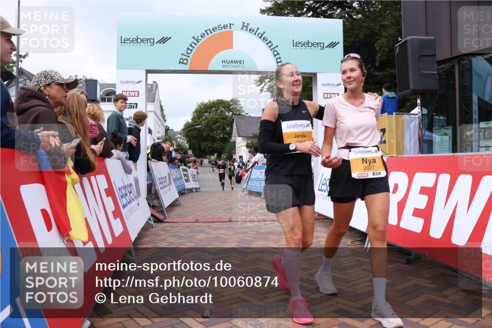 30.08.2026 - Blankeneser Heldenlauf Lena Gebhardt http://msf.ph/oto/10060874 30.08.2026 12:29:36 Ziel 2027, 2395, 2905, 2946 meine-sportfotos.de