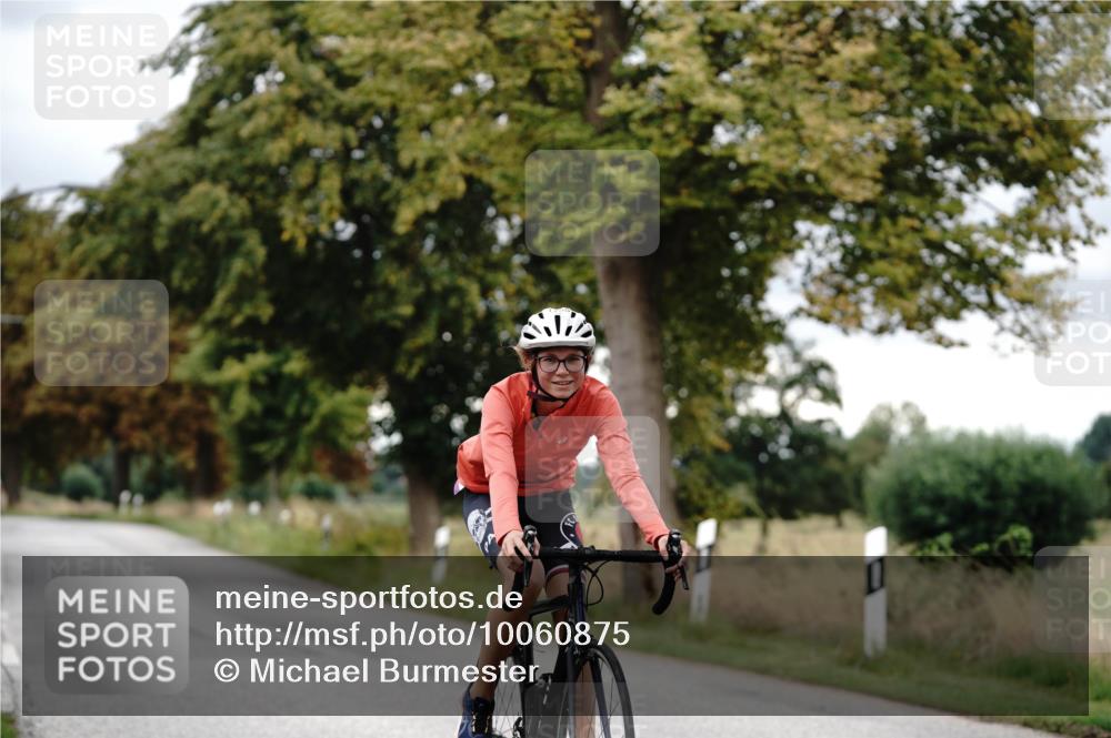 30.08.2026 - Elbe Triathlon Hamburg Michael Burmester http://msf.ph/oto/10060875 30.08.2026 12:29:49 Radfahren 1753 meine-sportfotos.de