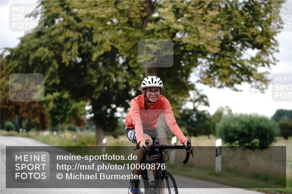 30.08.2026 - Elbe Triathlon Hamburg Michael Burmester http://msf.ph/oto/10060876 30.08.2026 12:29:49 Radfahren 1753 meine-sportfotos.de