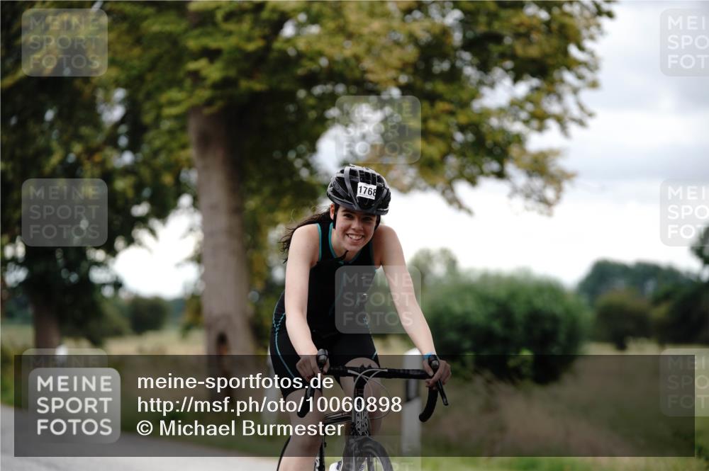 30.08.2026 - Elbe Triathlon Hamburg Michael Burmester http://msf.ph/oto/10060898 30.08.2026 12:30:09 Radfahren 1731, 1768 meine-sportfotos.de