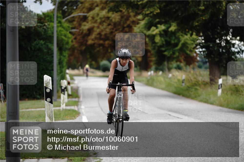 30.08.2026 - Elbe Triathlon Hamburg Michael Burmester http://msf.ph/oto/10060901 30.08.2026 12:30:40 Radfahren 1730 meine-sportfotos.de