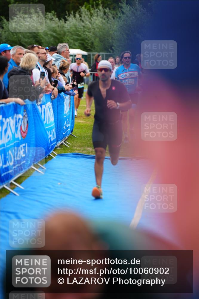 30.08.2026 - Elbe Triathlon Hamburg LAZAROV Photography http://msf.ph/oto/10060902 30.08.2026 11:42:53 Ziel 1238, 1257, 1303, 1325 meine-sportfotos.de