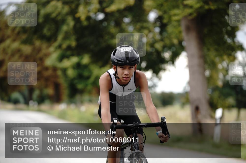 30.08.2026 - Elbe Triathlon Hamburg Michael Burmester http://msf.ph/oto/10060911 30.08.2026 12:30:41 Radfahren 1730 meine-sportfotos.de