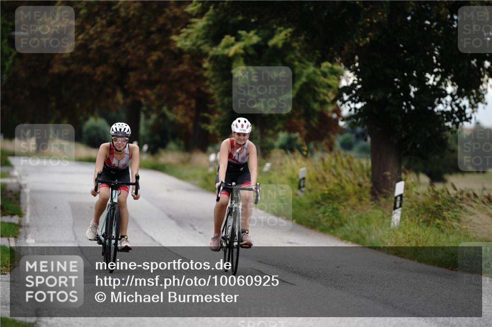 30.08.2026 - Elbe Triathlon Hamburg Michael Burmester http://msf.ph/oto/10060925 30.08.2026 12:32:09 Radfahren 1757, 1758 meine-sportfotos.de