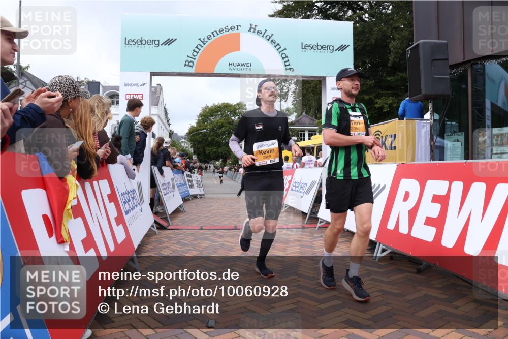 30.08.2026 - Blankeneser Heldenlauf Lena Gebhardt http://msf.ph/oto/10060928 30.08.2026 12:29:41 Ziel 2027, 2395, 2905, 2946 meine-sportfotos.de