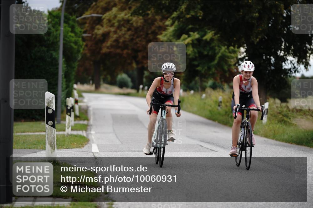 30.08.2026 - Elbe Triathlon Hamburg Michael Burmester http://msf.ph/oto/10060931 30.08.2026 12:32:10 Radfahren 1757, 1758 meine-sportfotos.de