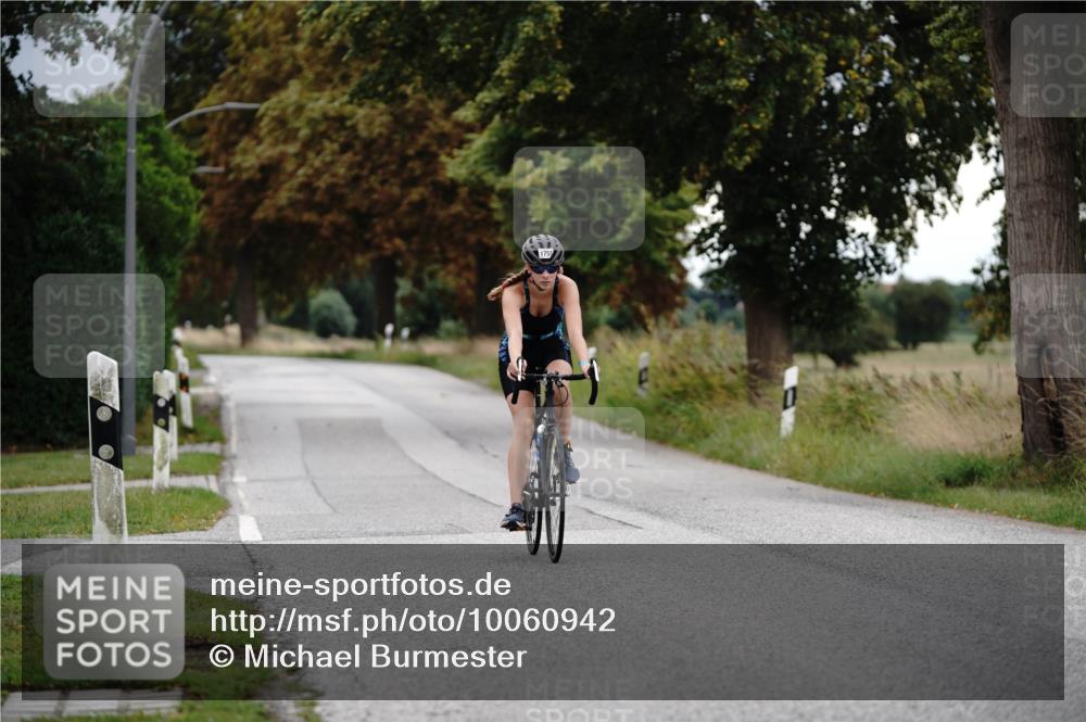 30.08.2026 - Elbe Triathlon Hamburg Michael Burmester http://msf.ph/oto/10060942 30.08.2026 12:32:26 Radfahren 1755 meine-sportfotos.de