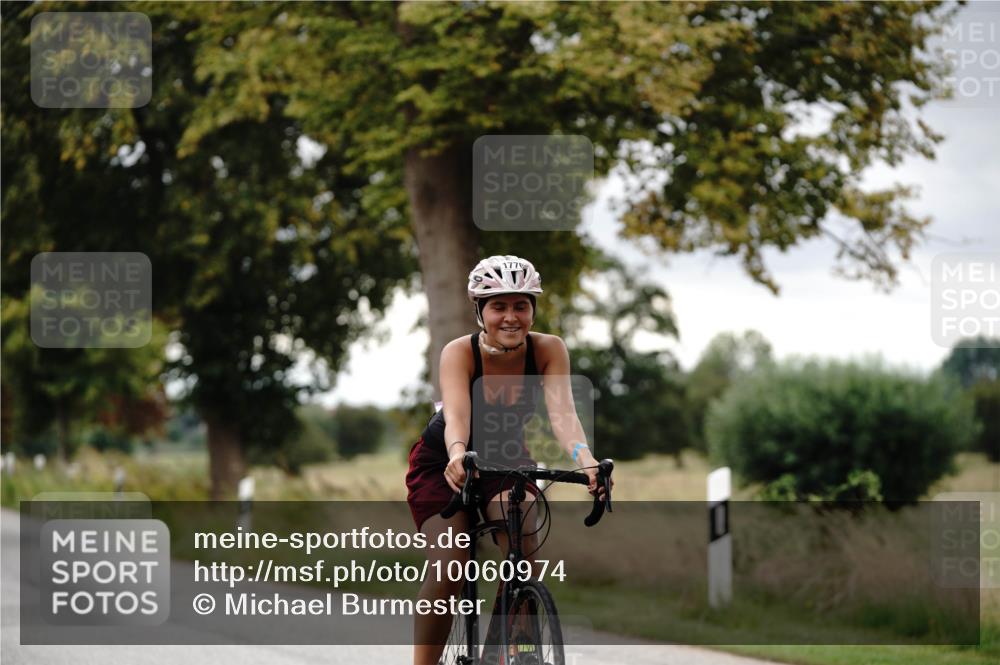 30.08.2026 - Elbe Triathlon Hamburg Michael Burmester http://msf.ph/oto/10060974 30.08.2026 12:36:31 Radfahren 1770 meine-sportfotos.de