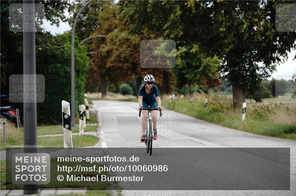 30.08.2026 - Elbe Triathlon Hamburg Michael Burmester http://msf.ph/oto/10060986 30.08.2026 12:39:49 Radfahren 1809 meine-sportfotos.de
