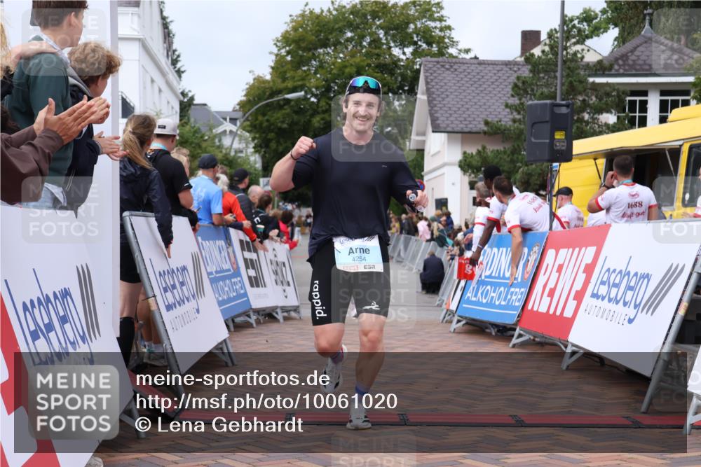 30.08.2026 - Blankeneser Heldenlauf Lena Gebhardt http://msf.ph/oto/10061020 30.08.2026 12:30:10 Ziel 4254, 4313 meine-sportfotos.de