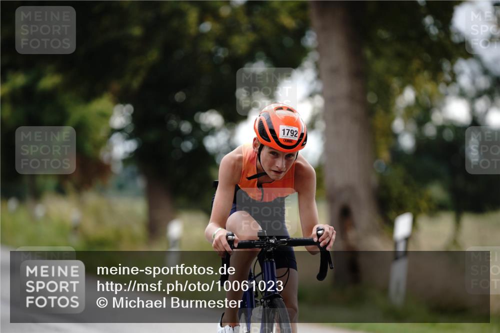 30.08.2026 - Elbe Triathlon Hamburg Michael Burmester http://msf.ph/oto/10061023 30.08.2026 12:41:29 Radfahren 1776, 1792, 1817 meine-sportfotos.de
