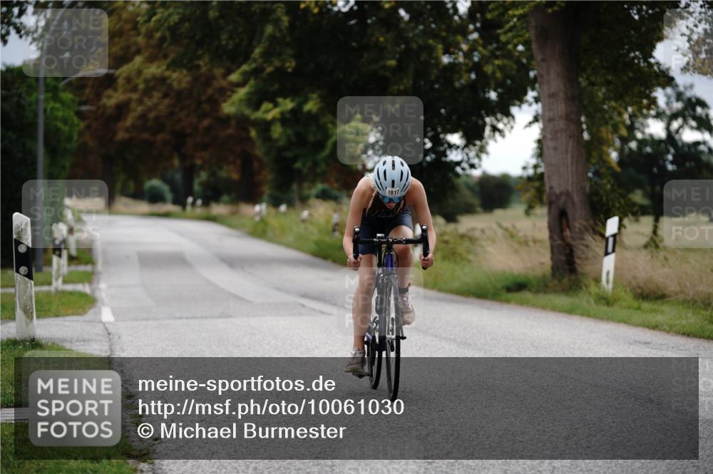30.08.2026 - Elbe Triathlon Hamburg Michael Burmester http://msf.ph/oto/10061030 30.08.2026 12:41:36 Radfahren 1776, 1817 meine-sportfotos.de