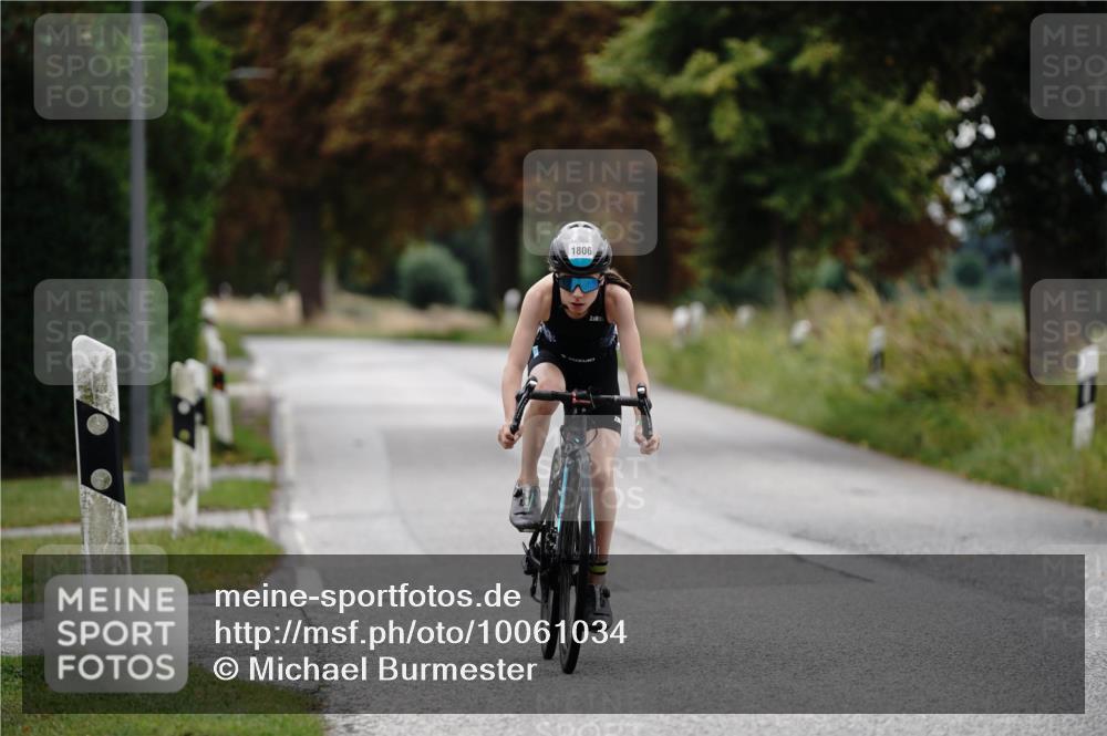 30.08.2026 - Elbe Triathlon Hamburg Michael Burmester http://msf.ph/oto/10061034 30.08.2026 12:41:53 Radfahren 1806 meine-sportfotos.de