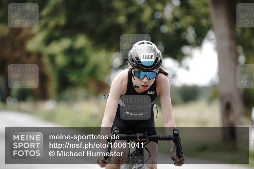 30.08.2026 - Elbe Triathlon Hamburg Michael Burmester http://msf.ph/oto/10061041 30.08.2026 12:41:54 Radfahren 1806 meine-sportfotos.de